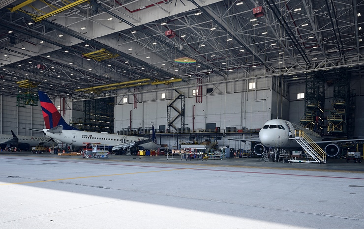 Airline hanger